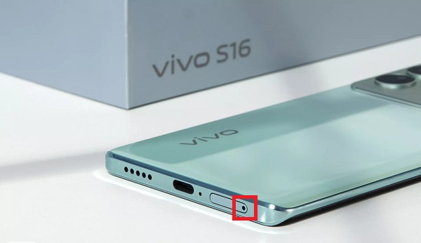 vivos16取卡孔在哪里-vivos16取卡孔位置 