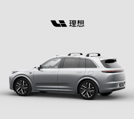 理想 L7：性能卓越、续航出色，豪华 SUV 新力作