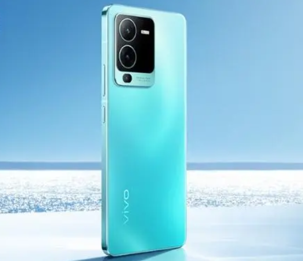 opporeno11跟vivos15那个好 