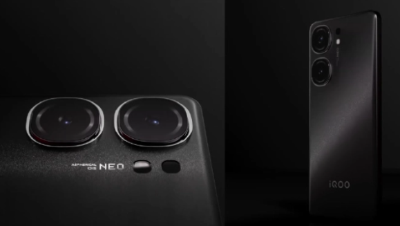 iQOO Neo9与Neo9 Pro：不同机型齐发，谁更引人注目？